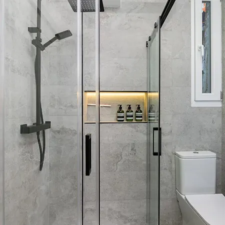 בית אירוח Ribera - - Old Town - A/c - From 1880 בילבאו